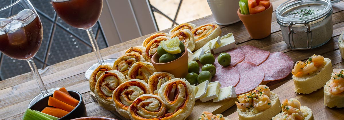 Apéritif maison - Prepare a French aperitif with some typical nibbles